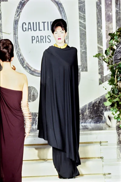 Look 29